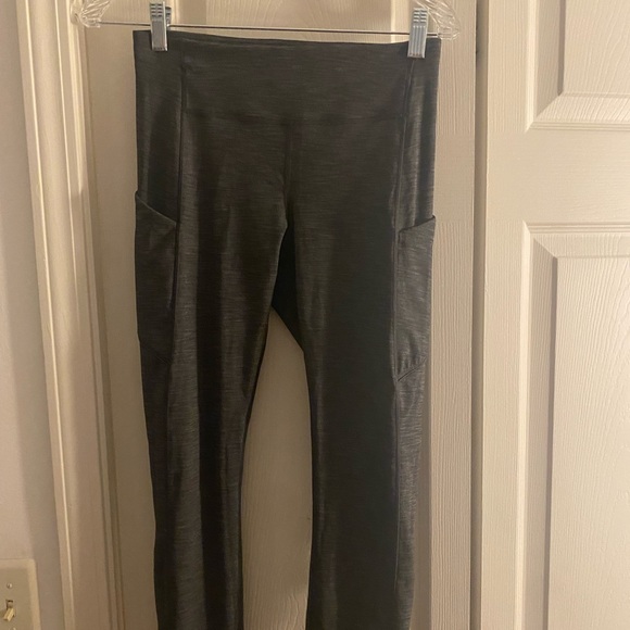 Lululemon Speed Up 28” Heathered Black Sz 6 - Picture 6 of 8